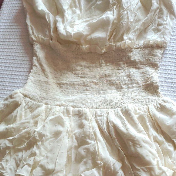 Forever 21 Cream Ruffle Jumpsuit/romper/shorts Under - Picture 3 of 7